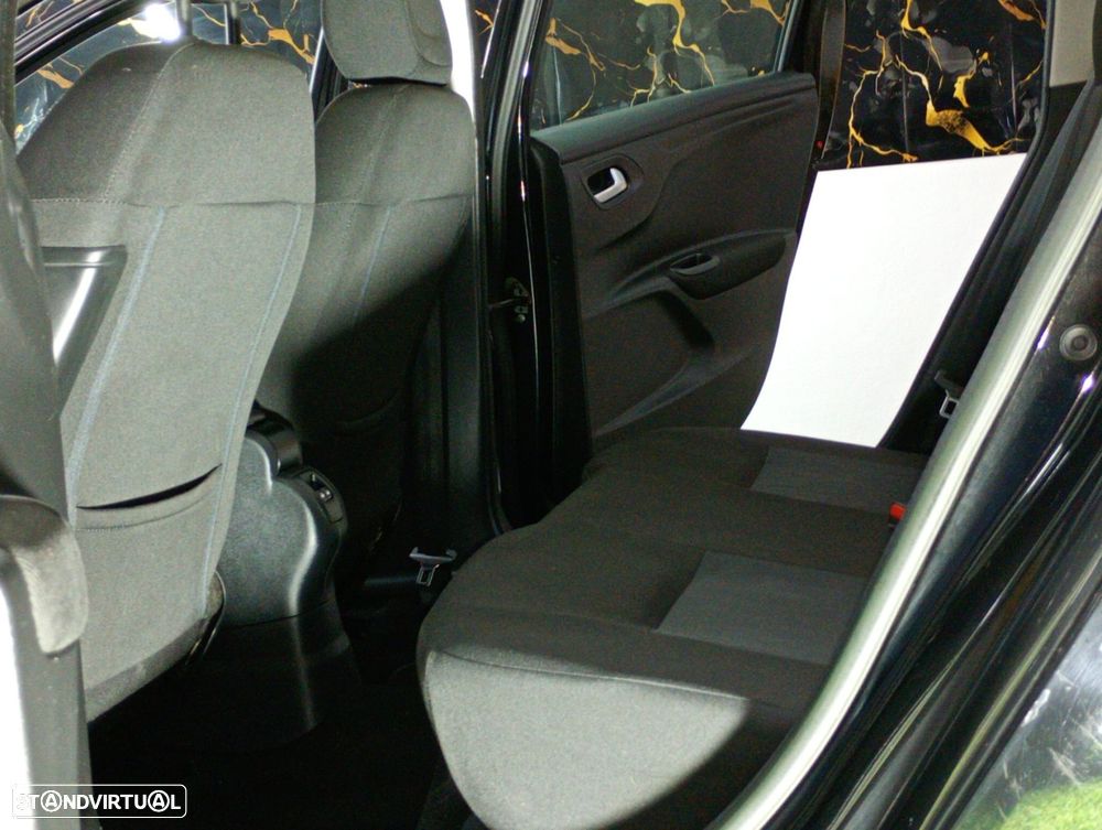 Citroën C-Elysée 1.6 BlueHDi Exclusive - 23