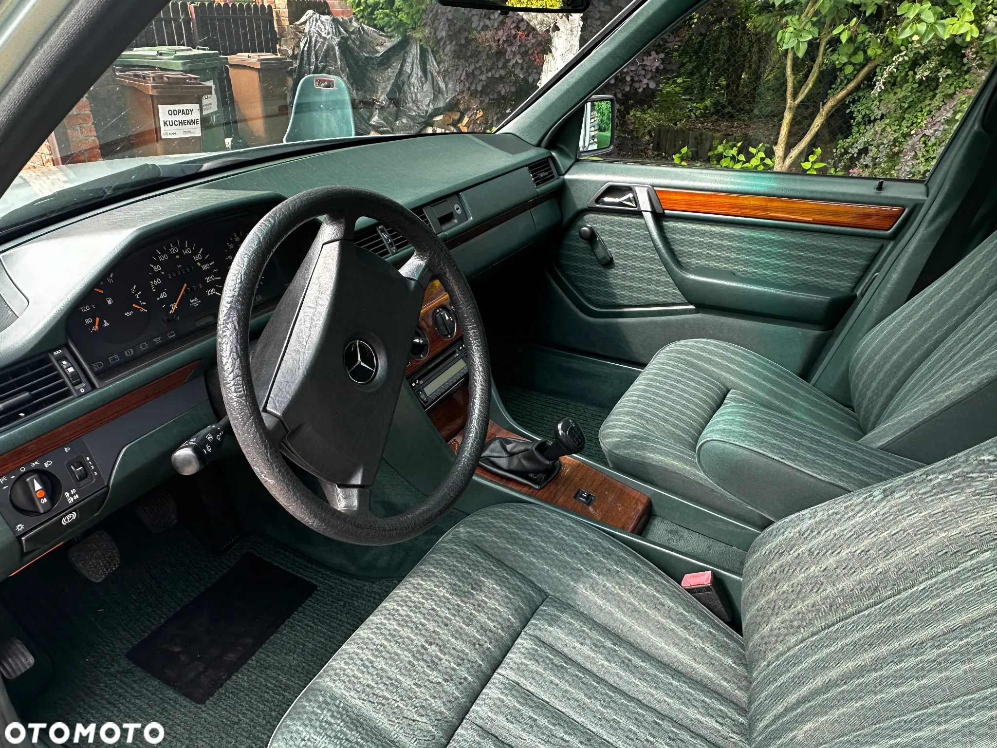 Mercedes-Benz W124 (1984-1993) - 9