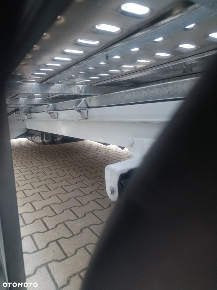 Mercedes-Benz Sprinter 318 - 13