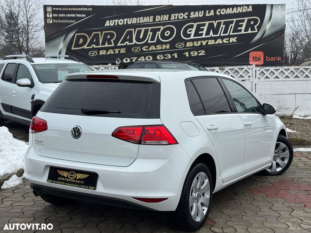 Volkswagen Golf 1.6 TDI BlueMotion Technology Comfortline - 4