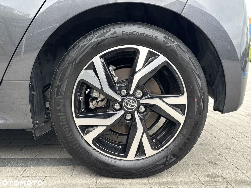 Toyota Yaris Hybrid 1.5 Style - 22