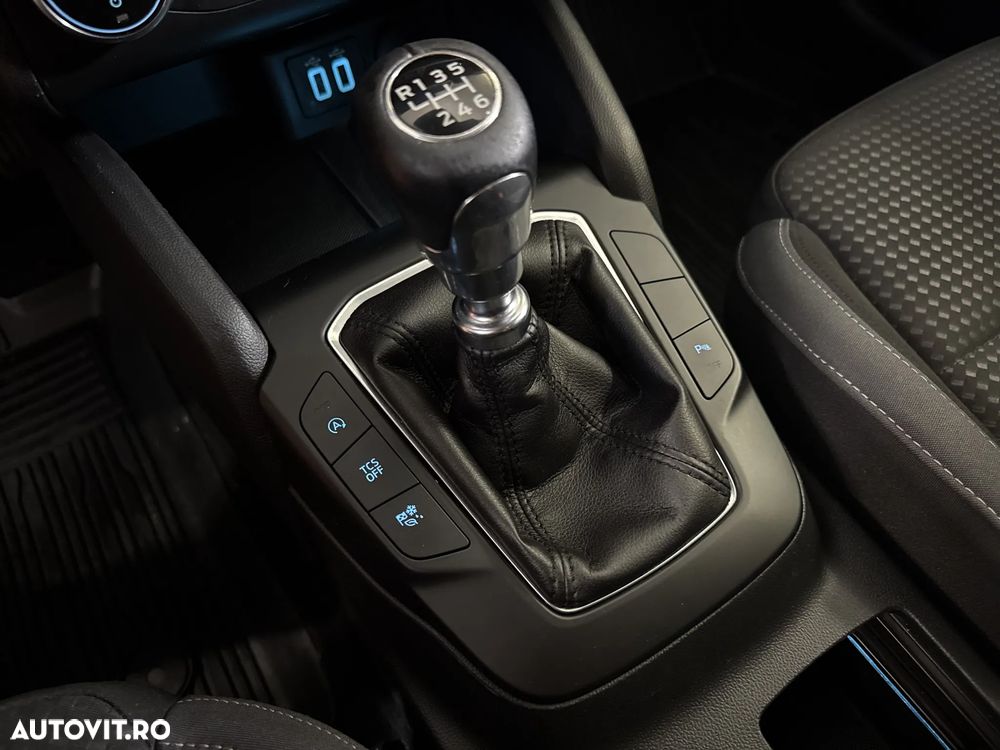 Ford Focus - 18