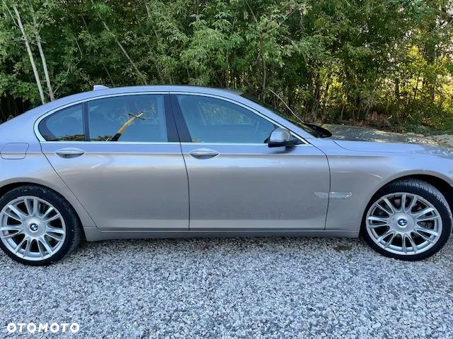 BMW Seria 7 740d xDrive - 8