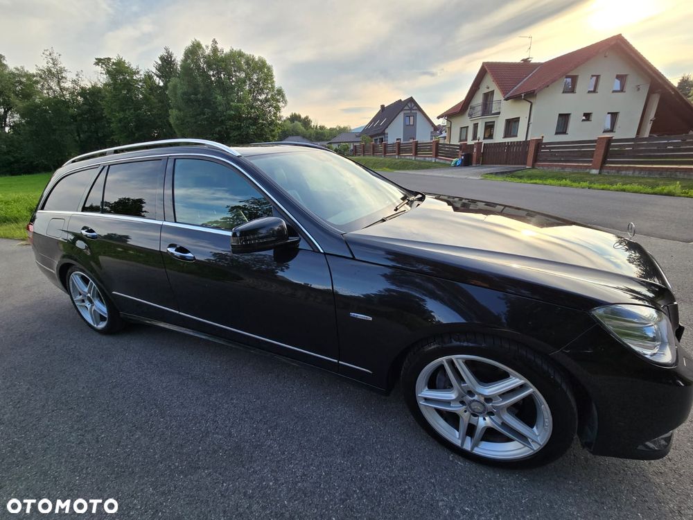 Mercedes-Benz Klasa E 250 CDI DPF BlueEFFICIENCY 7G-TRONIC Elegance - 3