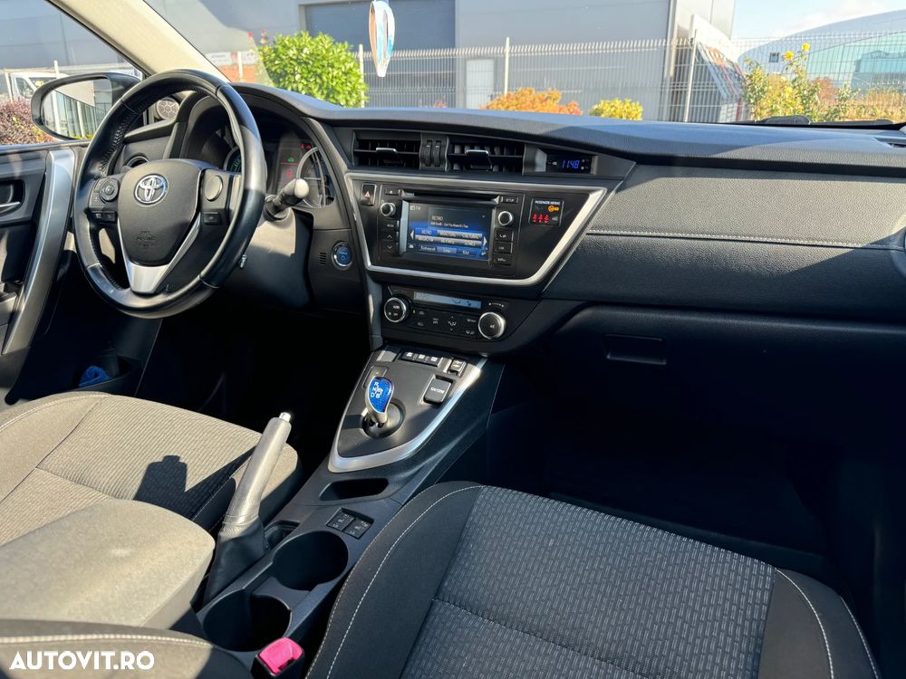 Toyota Auris 1.8 L VVT-i TS Hybrid Luna - 21