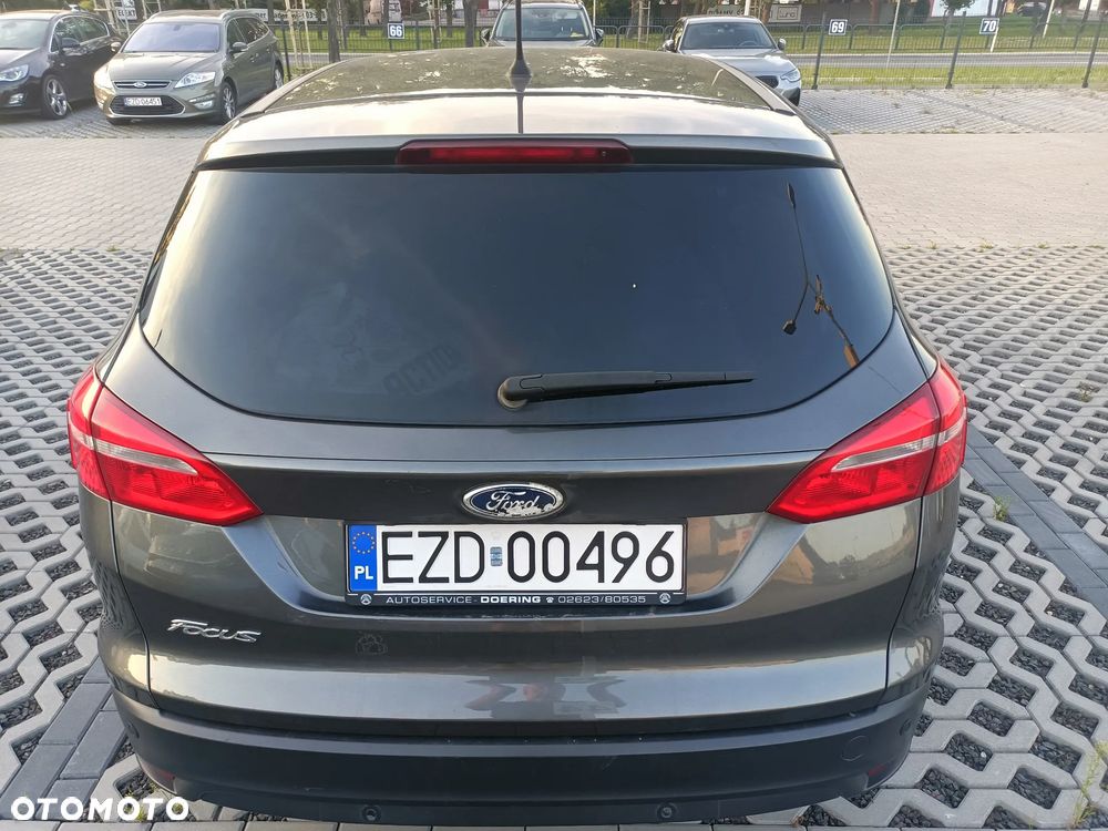 Ford Focus Turnier 1.5 EcoBlue Start-Stopp-System TITANIUM - 4