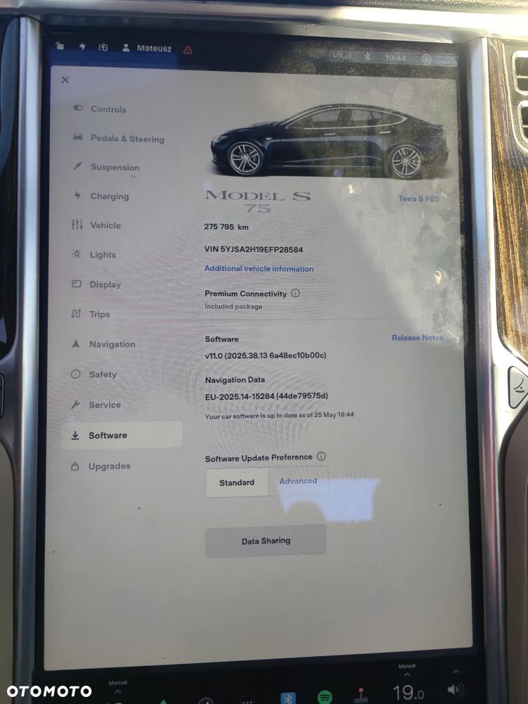 Tesla Model S - 2