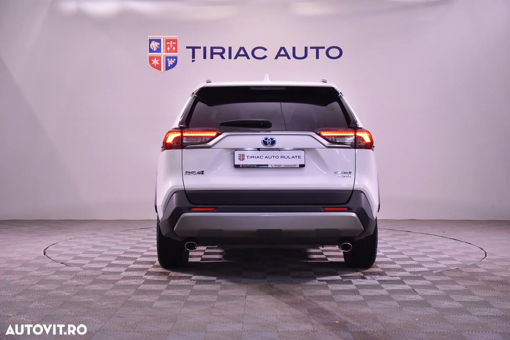 Toyota RAV4 - 4
