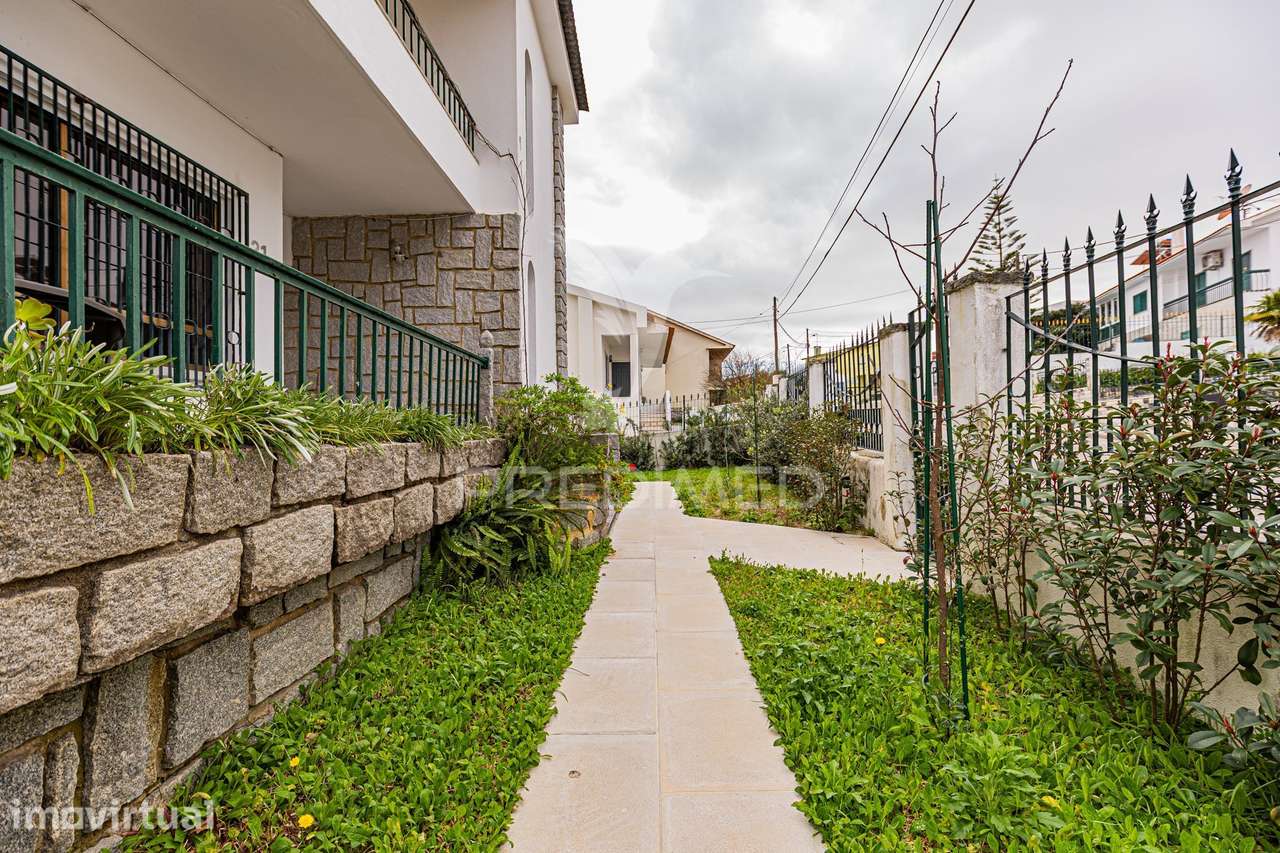 Moradia T7 de Prestígio com Piscina Aquecida e Mais de 500m² de Áre... - Grande imagem: 3/40