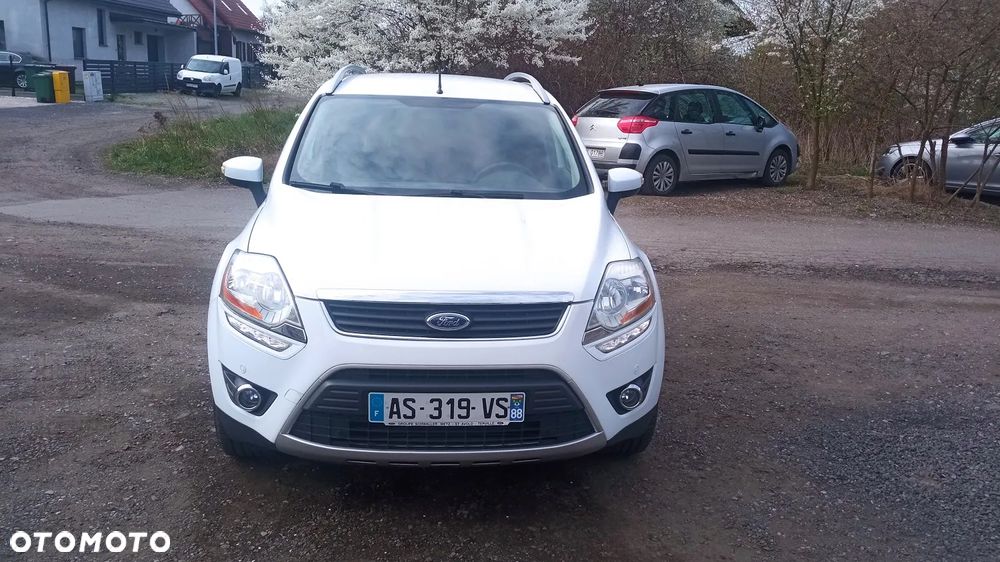 Ford Kuga 2.0 TDCi 2x4 Titanium - 1
