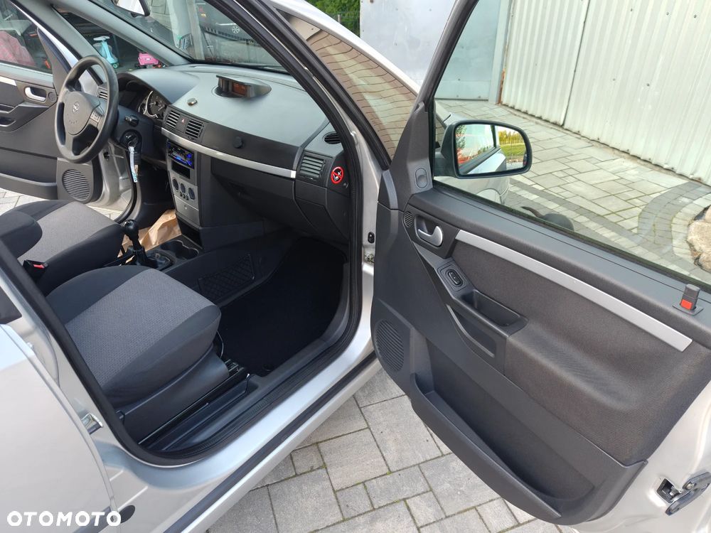 Opel Meriva 2004