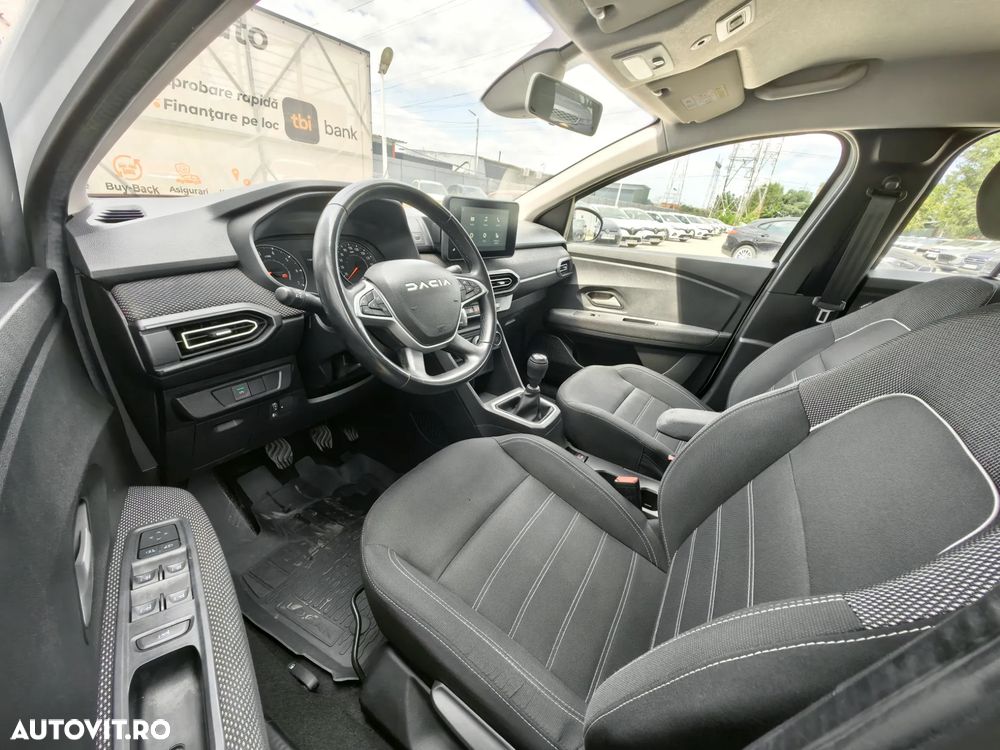 Dacia Logan TCe 90 MT5 Essential - 5