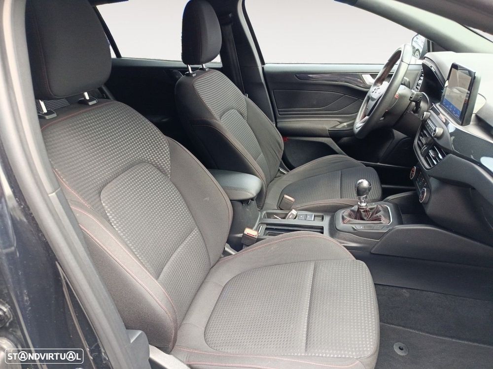 Ford Focus SW 1.5 TDCi EcoBlue ST-Line - 15