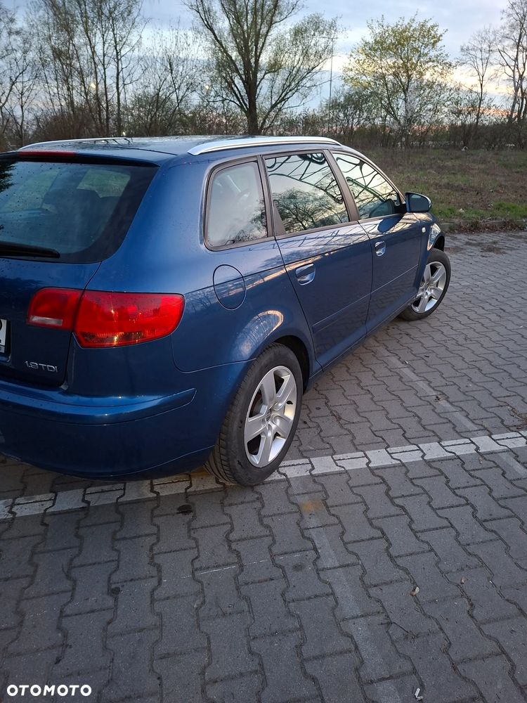Audi A3 Sportback 1.9 TDI Ambiente - 3