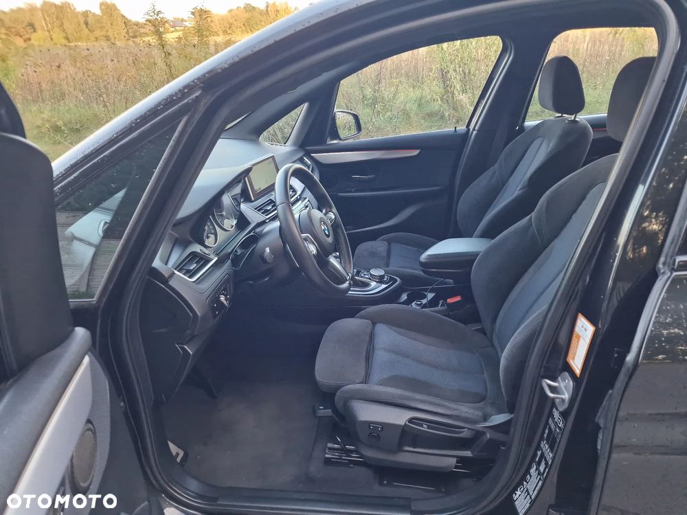 BMW Seria 2 220d xDrive M Sport - 9