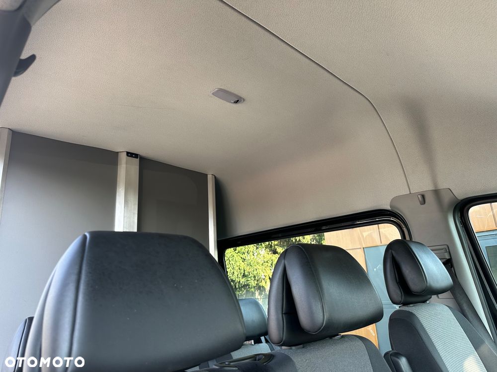 Volkswagen Crafter 2.0tdi 136ps 6oso brygadowka Maxi czarna - 26