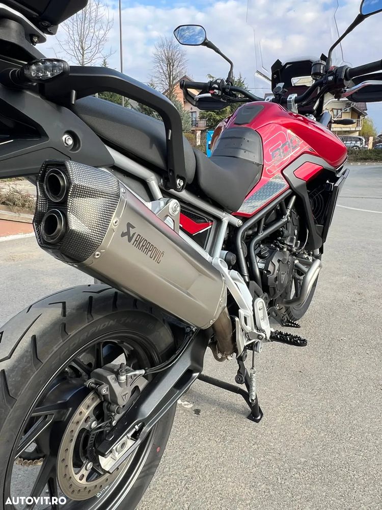 Triumph Tiger 900 - 9