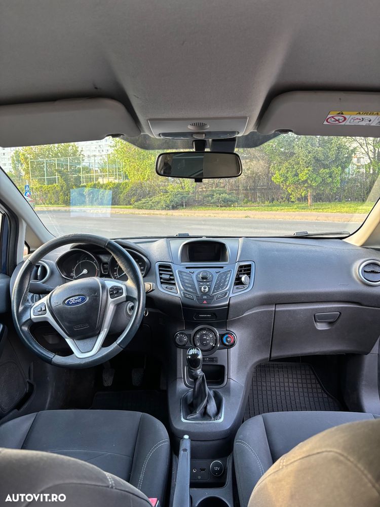 Ford Fiesta - 8