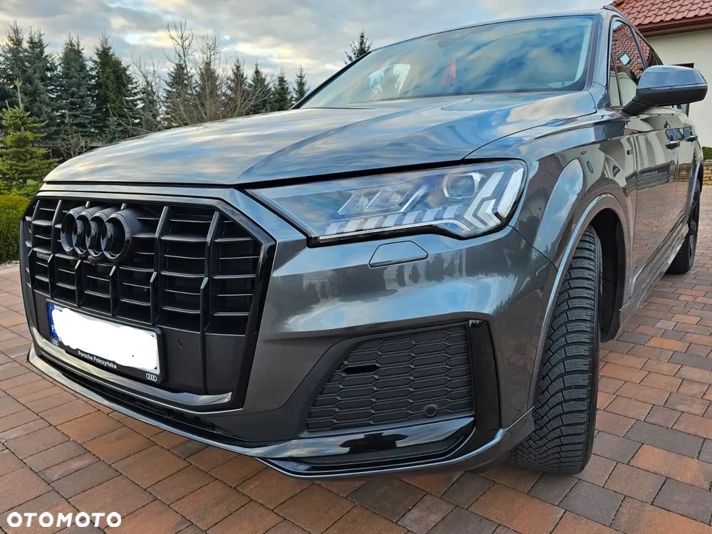 Audi Q7 - 1
