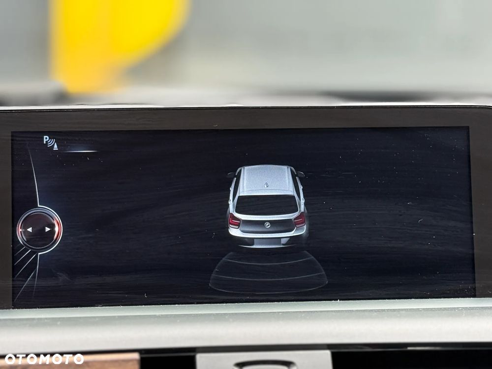 BMW Seria 1 118d - 22