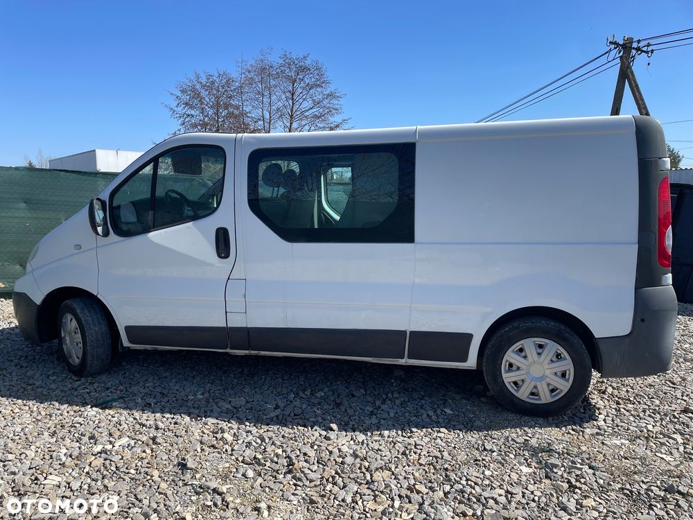 Renault Trafic - 16