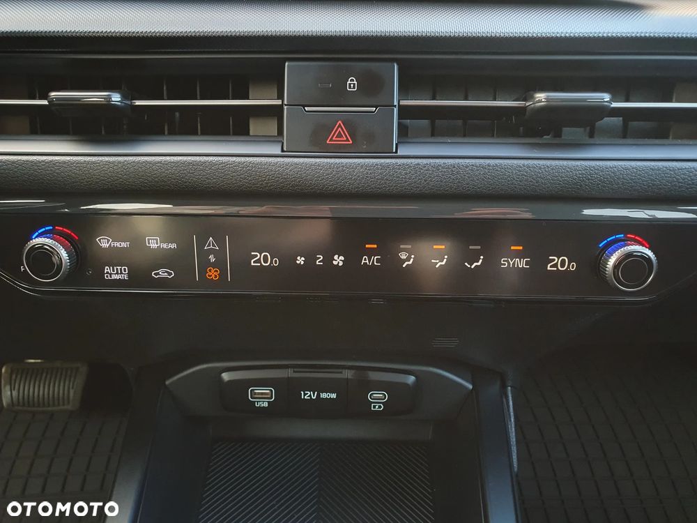 Kia XCeed 1.6 T-GDI M DCT - 32