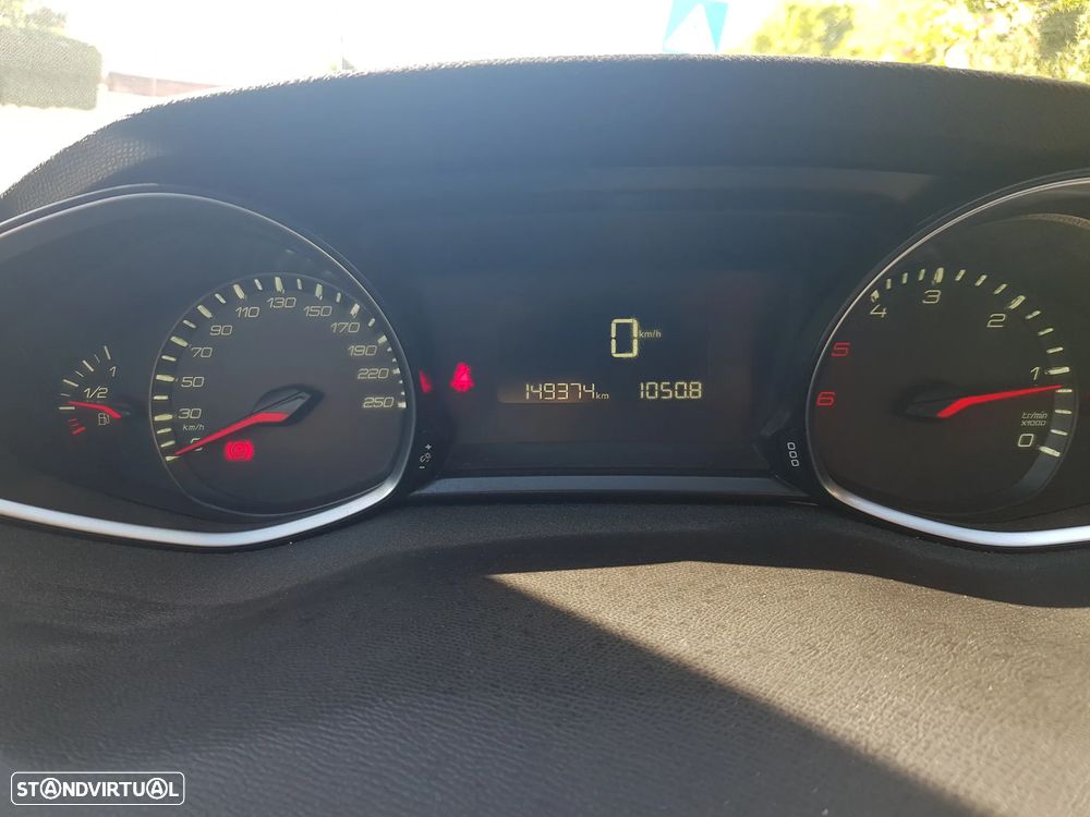 Peugeot 308 1.6 e-HDi Active - 8