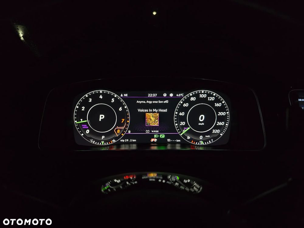 Volkswagen Golf - 14