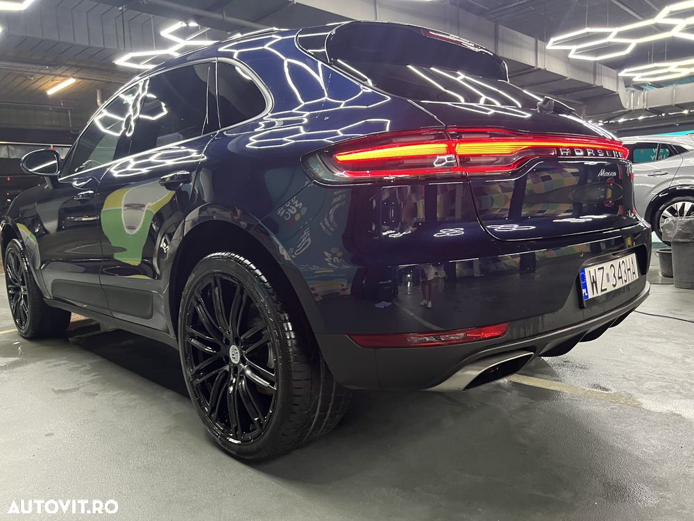 Porsche Macan Standard - 12