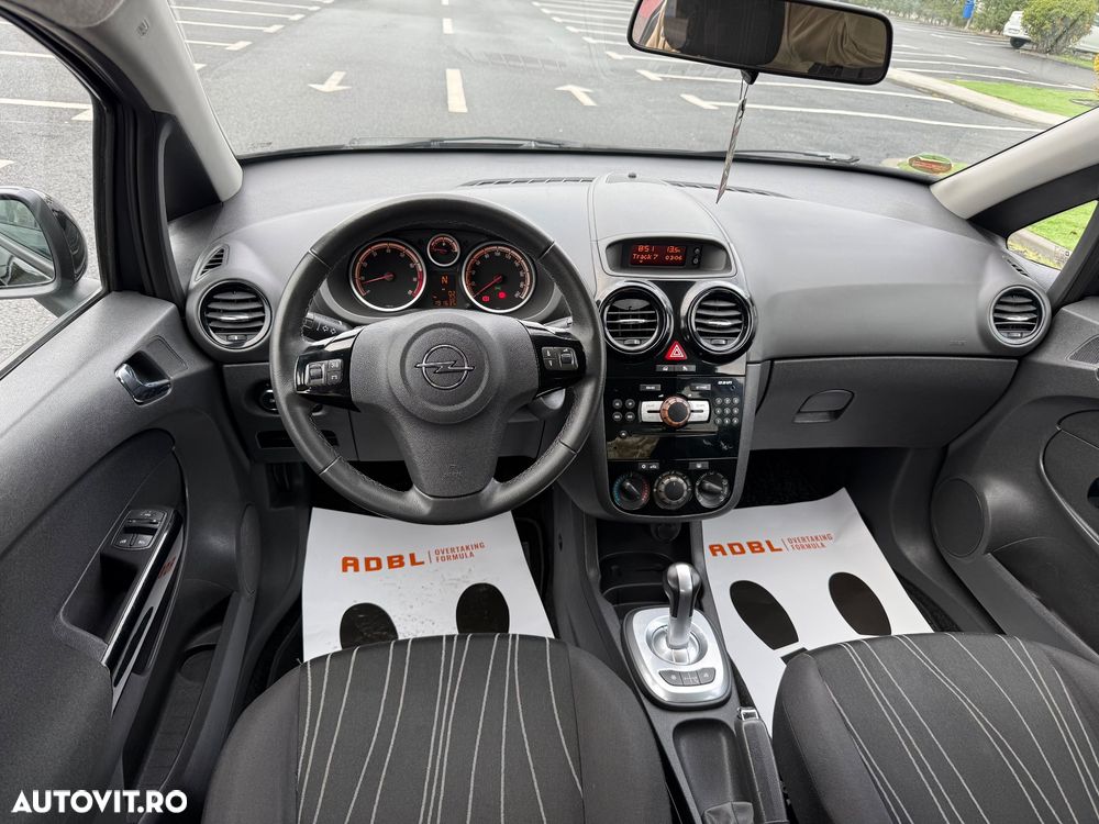 Opel Corsa 2011 photo 3