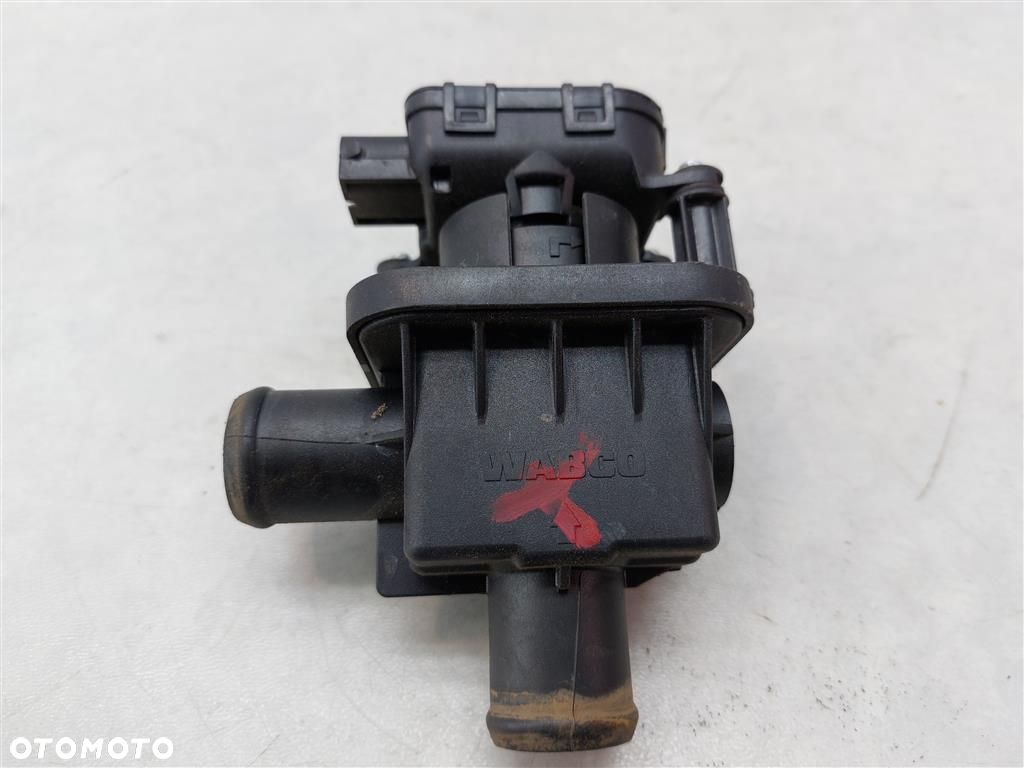 Zawór elektrozawór nagrzewnicy Solaris Urbino WABCO 4460910040 5 PINÓW - 1