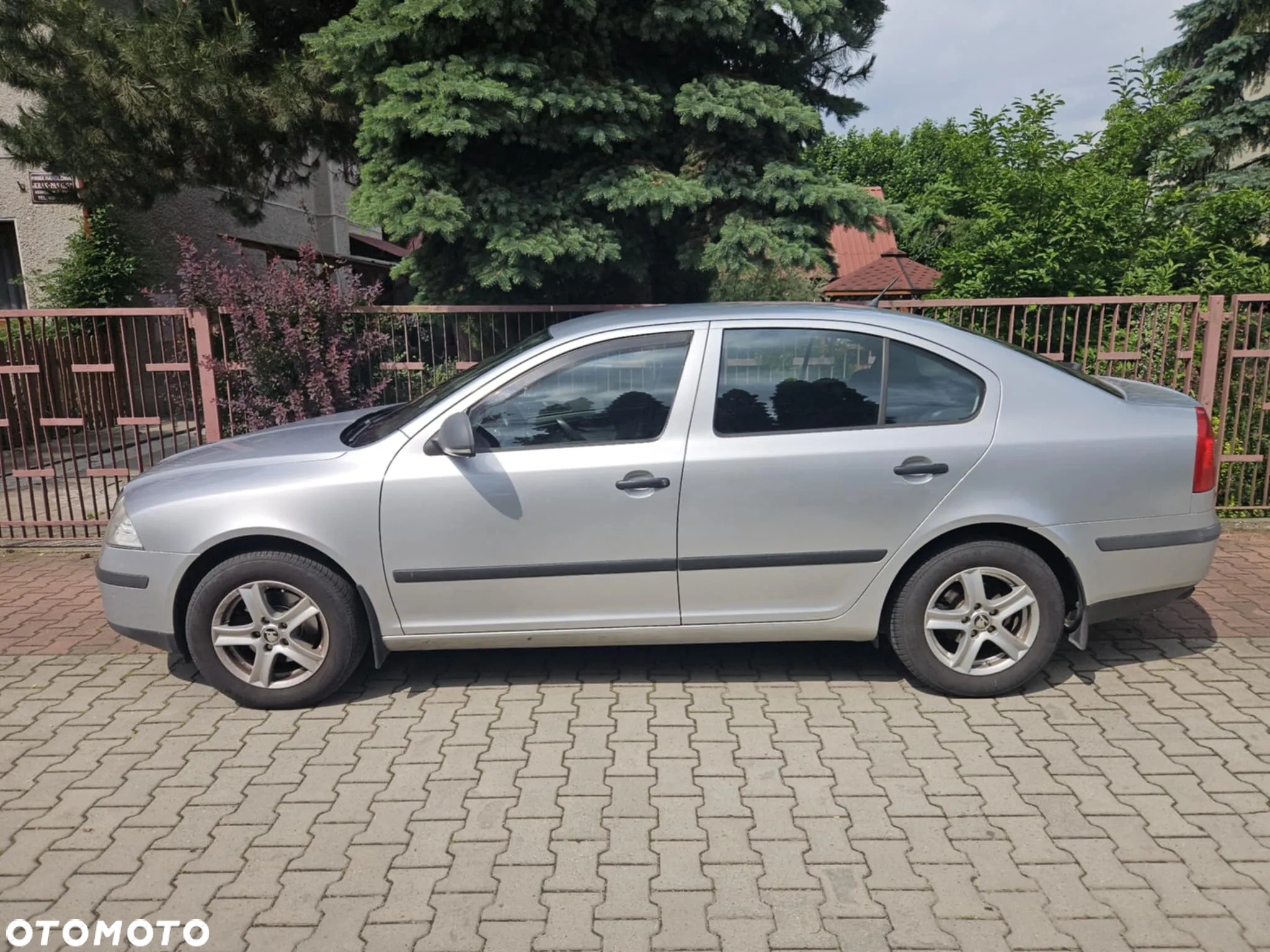 Skoda Octavia 1.6 Tour - 2