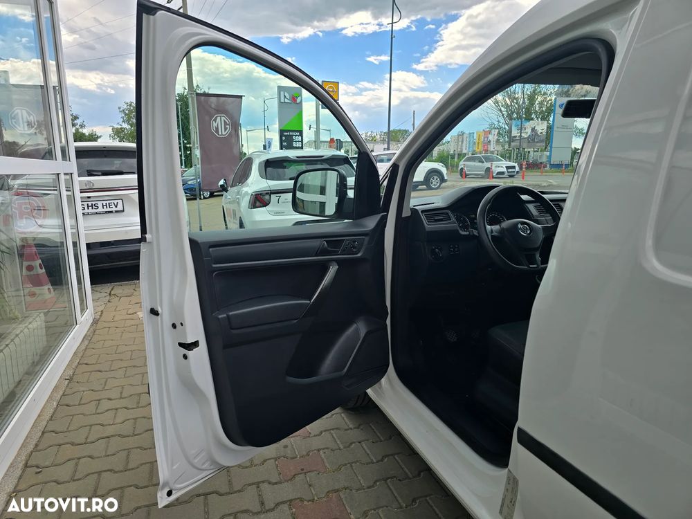 Volkswagen Caddy Maxi - 16