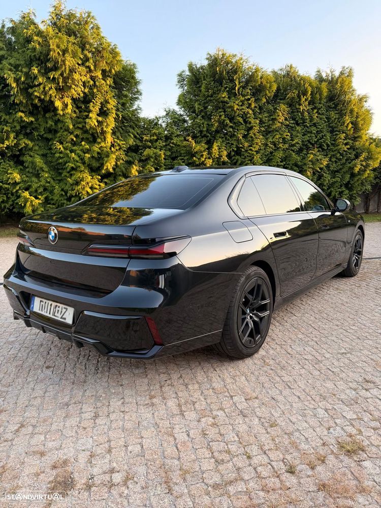 BMW 740 d xDrive Pack Desportivo M - 9