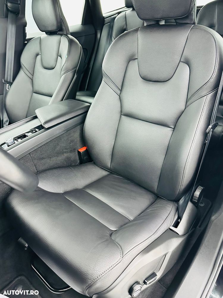 Volvo XC 60 B4 MHEV AT8 FWD Momentum Pro - 15