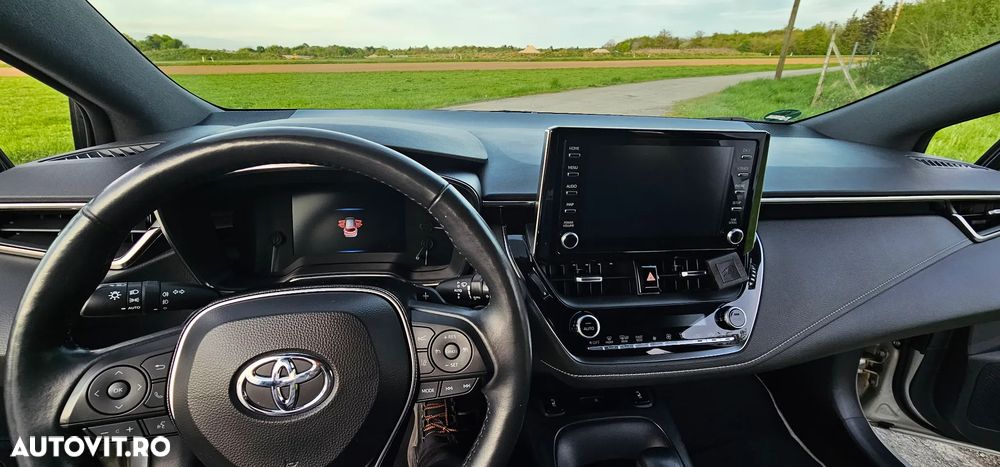 Toyota Corolla - 13