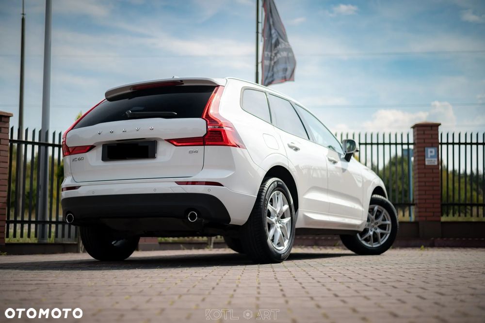 Volvo XC 60 T4 Momentum - 7