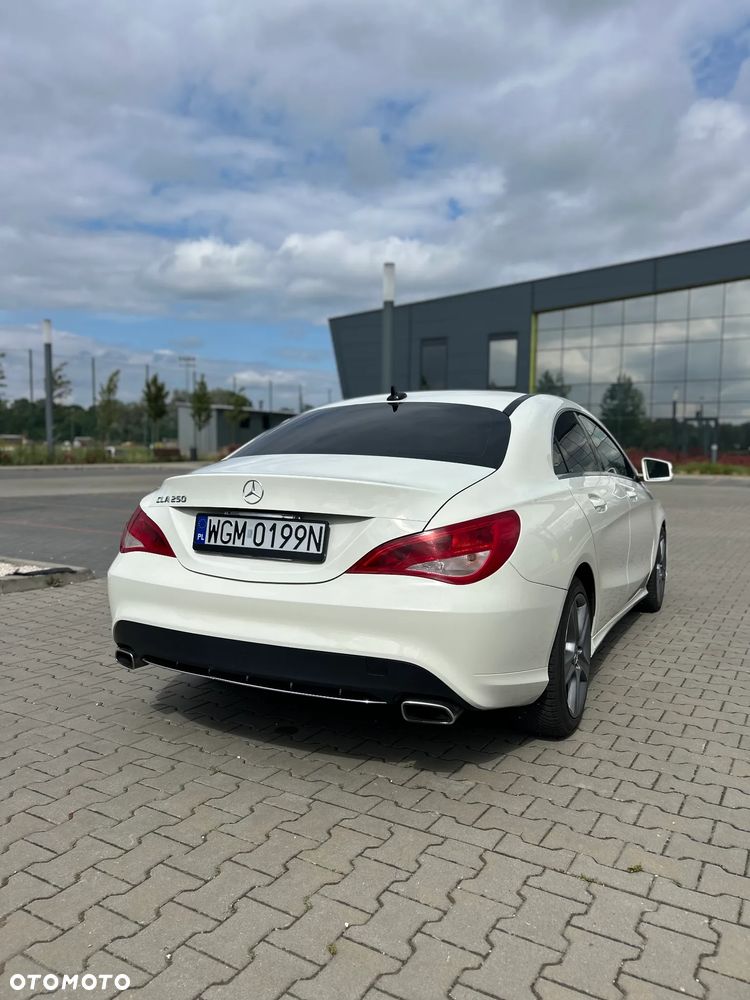 Mercedes-Benz CLA 250 7G-DCT - 8