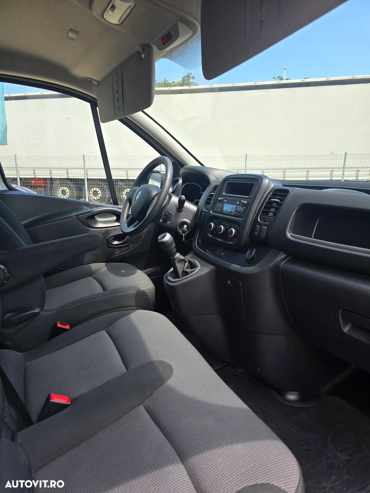Renault TRAFIC - 9