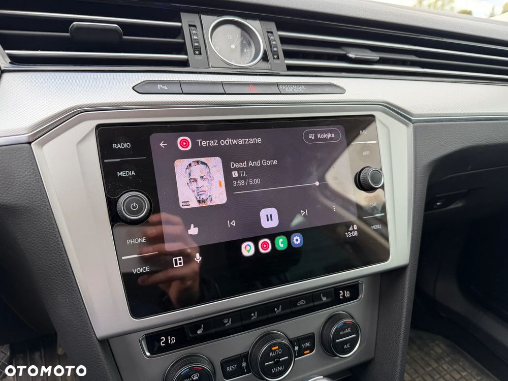 Volkswagen Passat 2.0 TDI SCR DSG Comfortline - 18