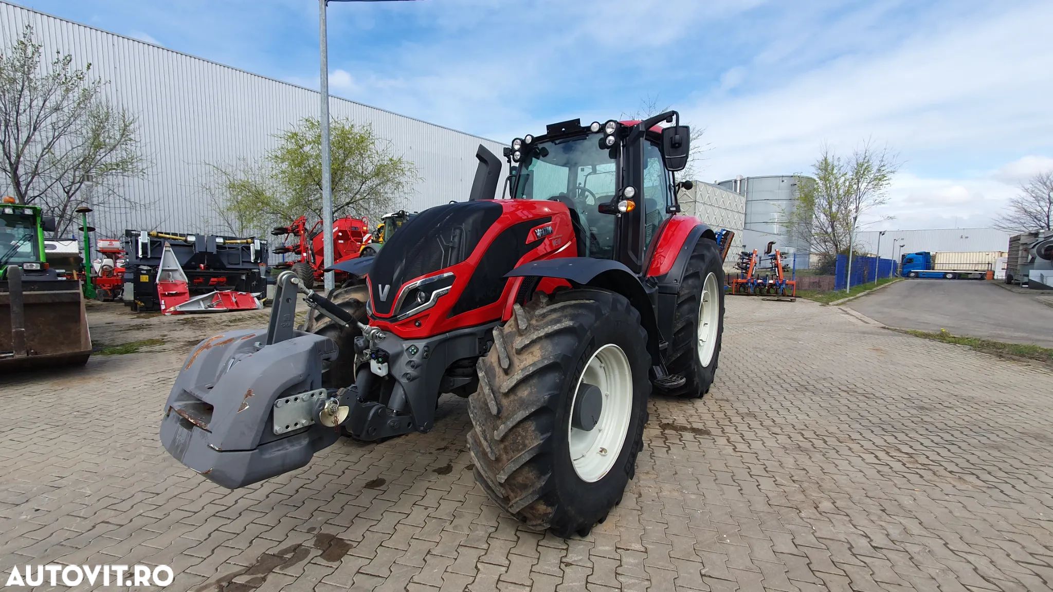 Valtra T 235 A - 1