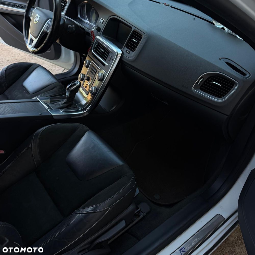 Volvo S60 D4 Drive-E Summum - 8