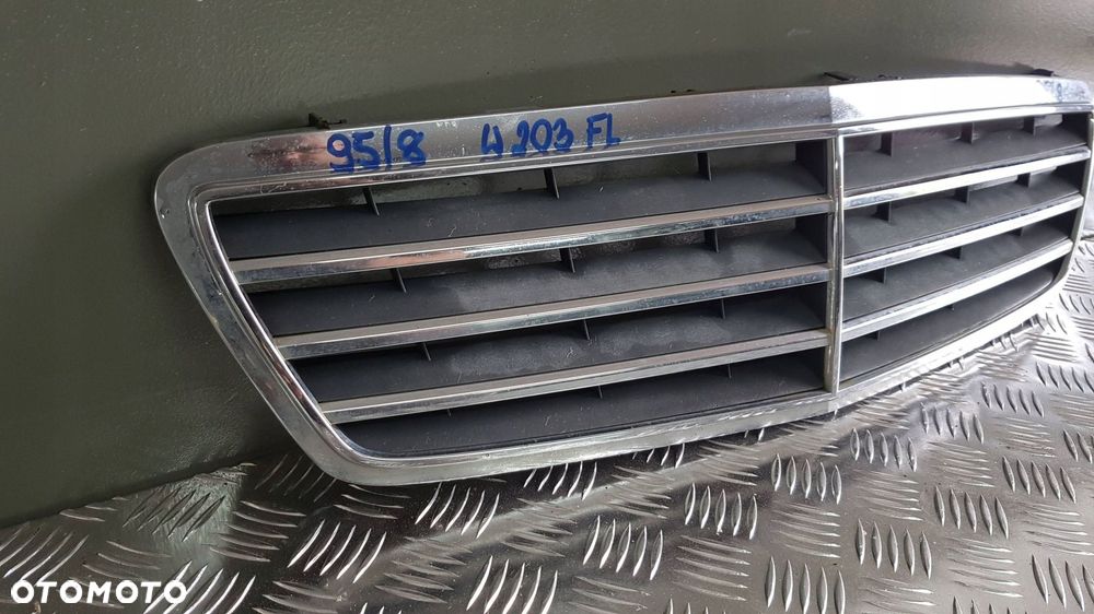 mercedes c - klasa w 203 grill atrapa lift - 2
