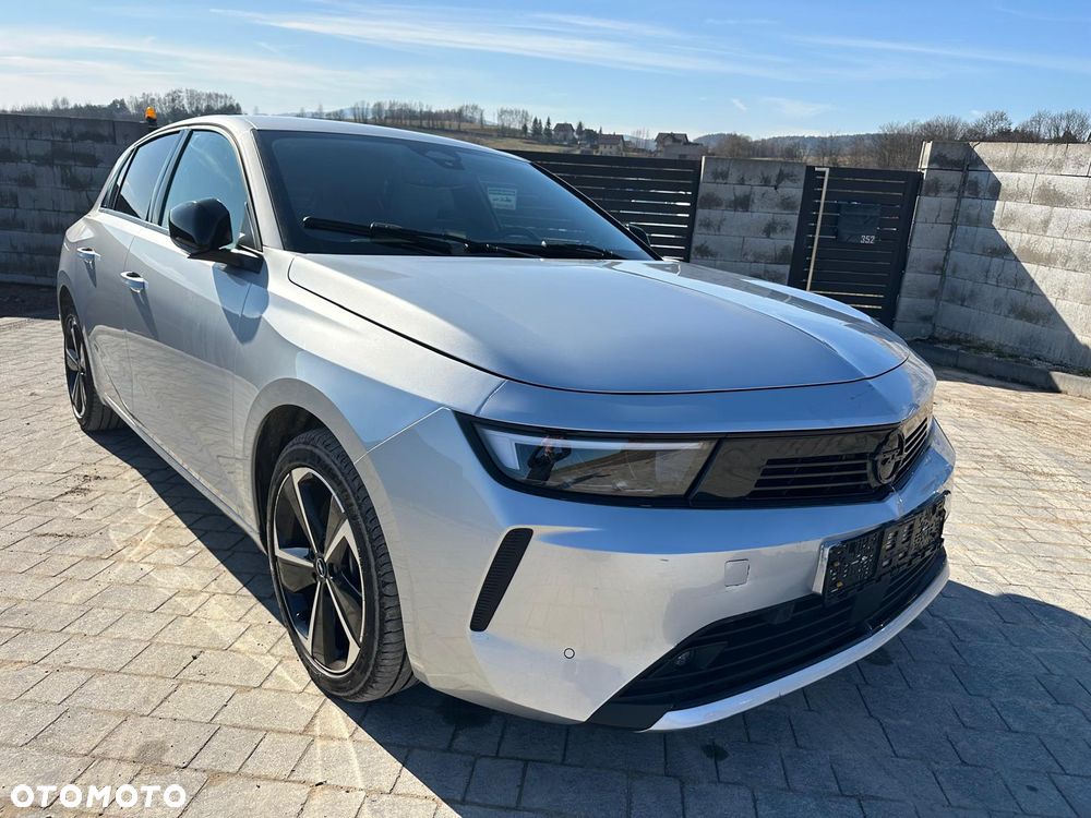 Opel Astra 1.6 T Plug-in Hybrid Elegance - 1
