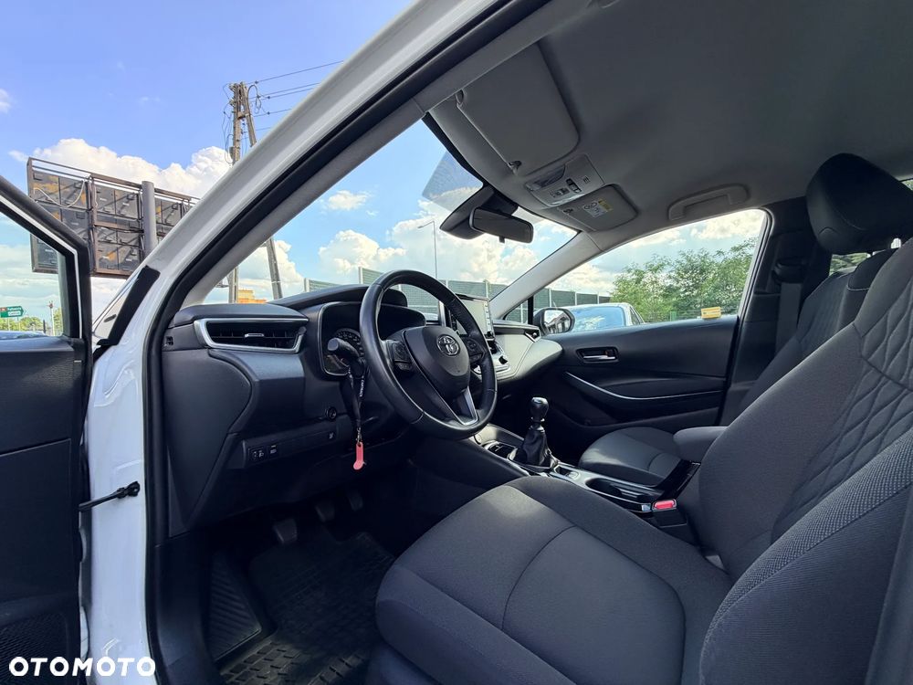 Toyota Corolla 1.5 Comfort - 17