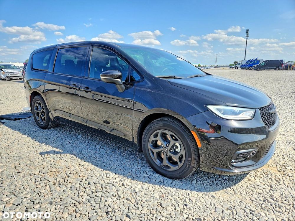 Chrysler Pacifica
