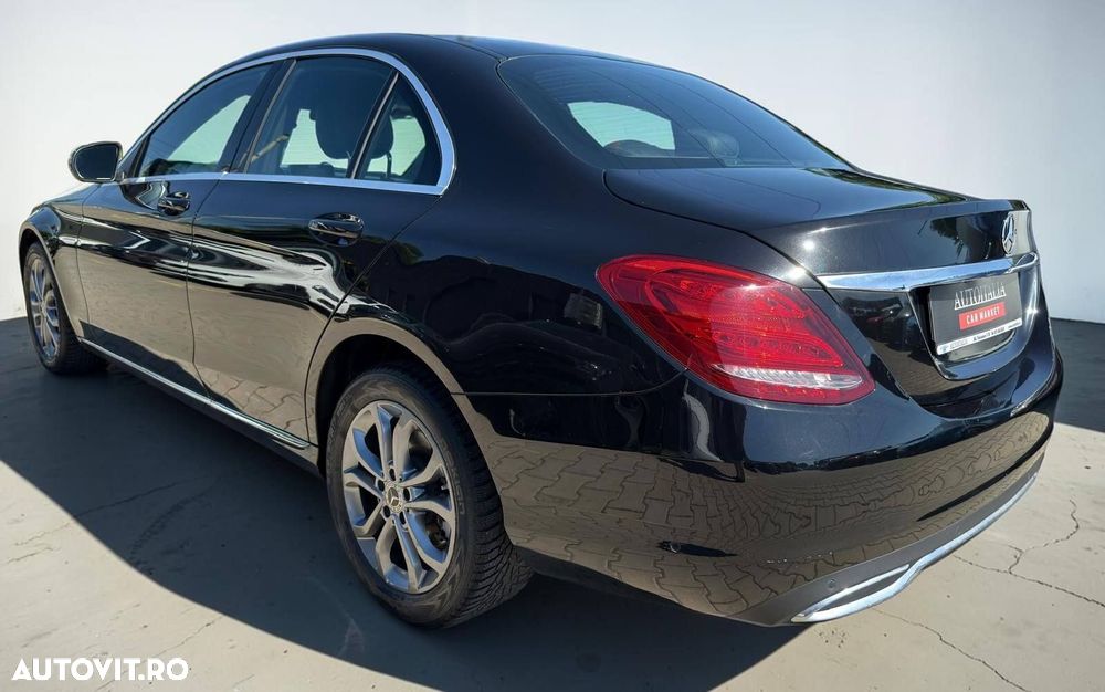 Mercedes-Benz C - 18