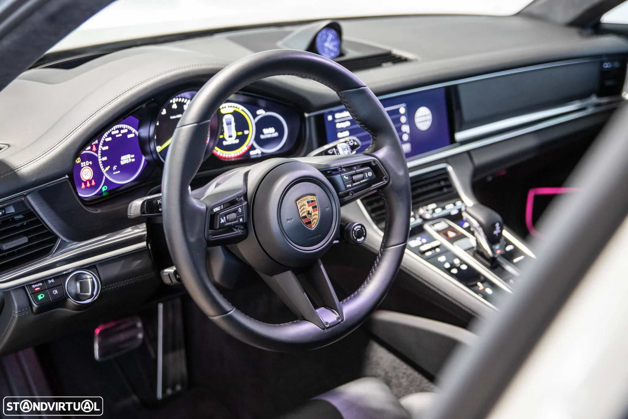 Porsche Panamera Sport Turismo 4 E-Hybrid - 15
