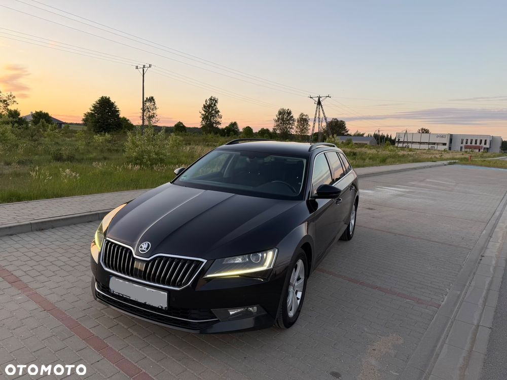 Skoda Superb 2.0 TDI Sportline - 1