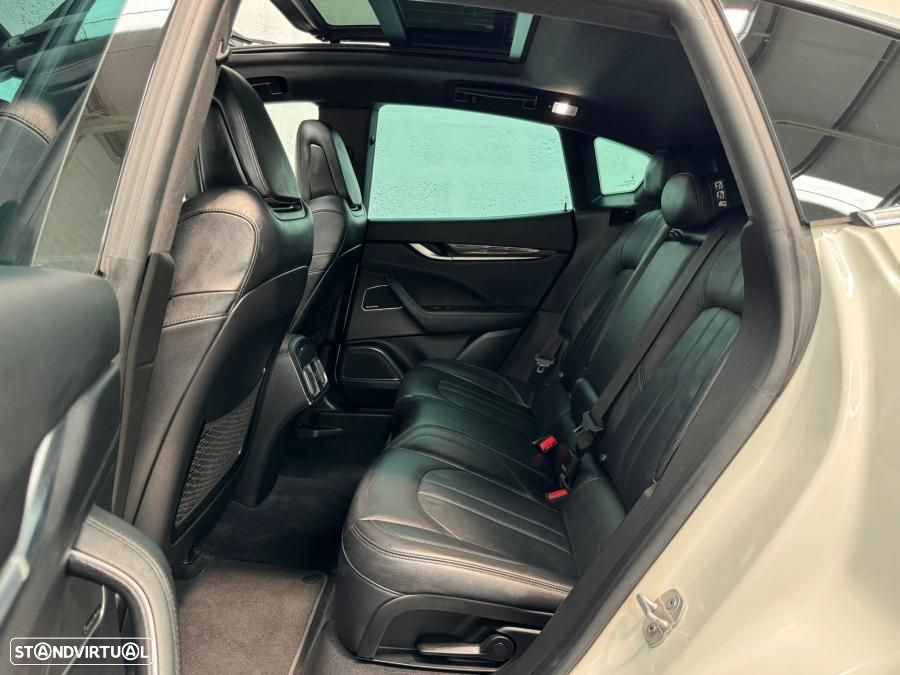 Maserati Levante S Q4 - 48